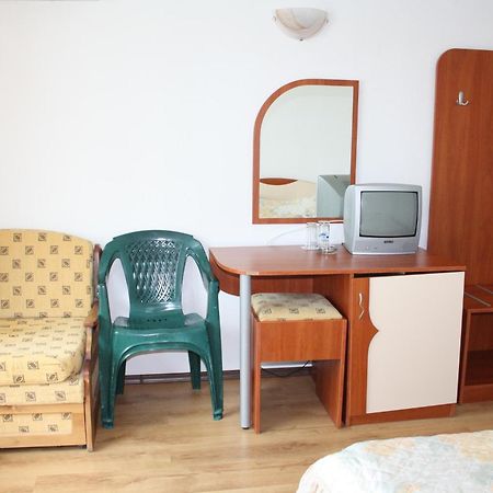 Harmony Beach Family Hotel Nesebar Buitenkant foto