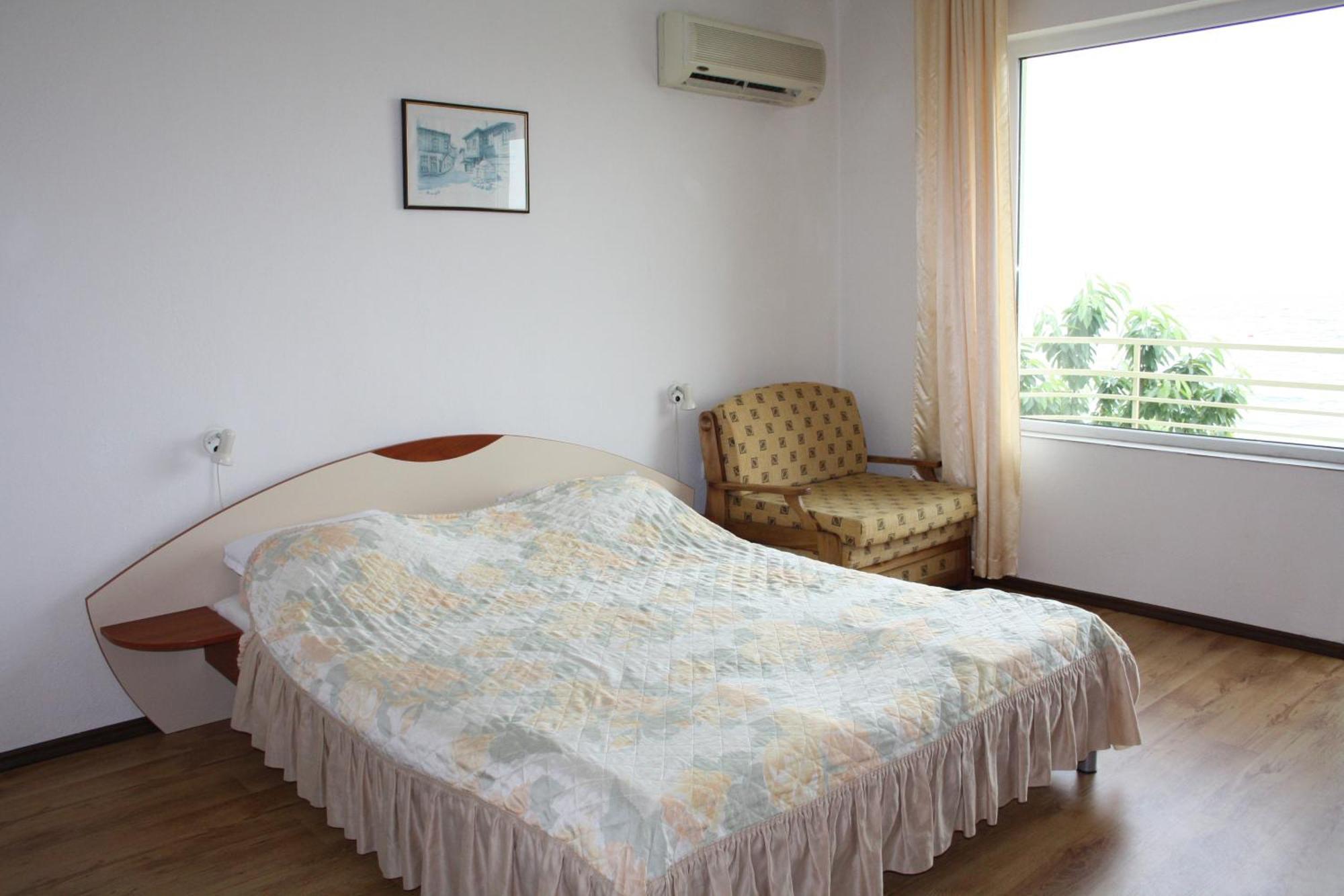 Harmony Beach Family Hotel Nesebar Buitenkant foto